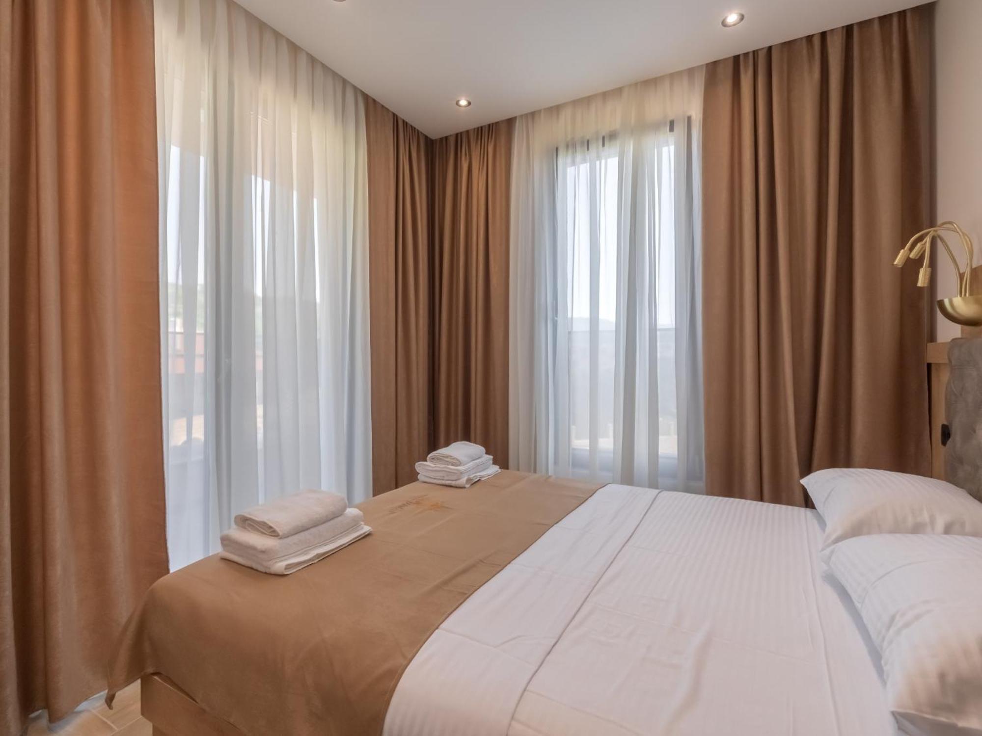Hotel Diman Добра-Вода Экстерьер фото